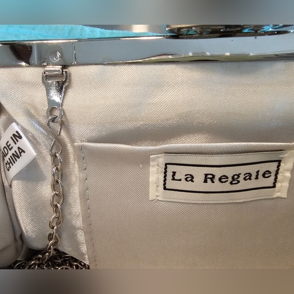Vintage La Regale Clutch/Shoulder Bag with rhinestone clasp closure (light grey/ - Picture 8 of 10